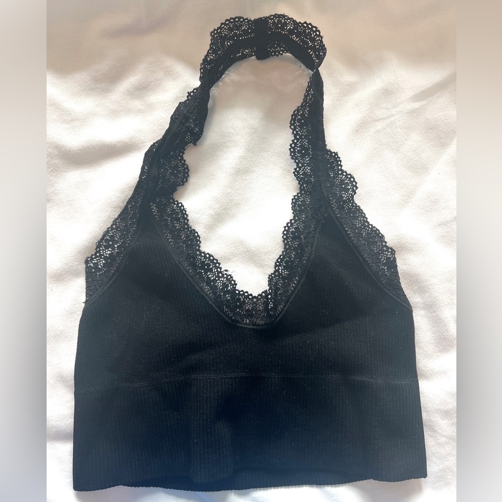 URBAN OUTFITTERS LACE HALTER CROP TOP